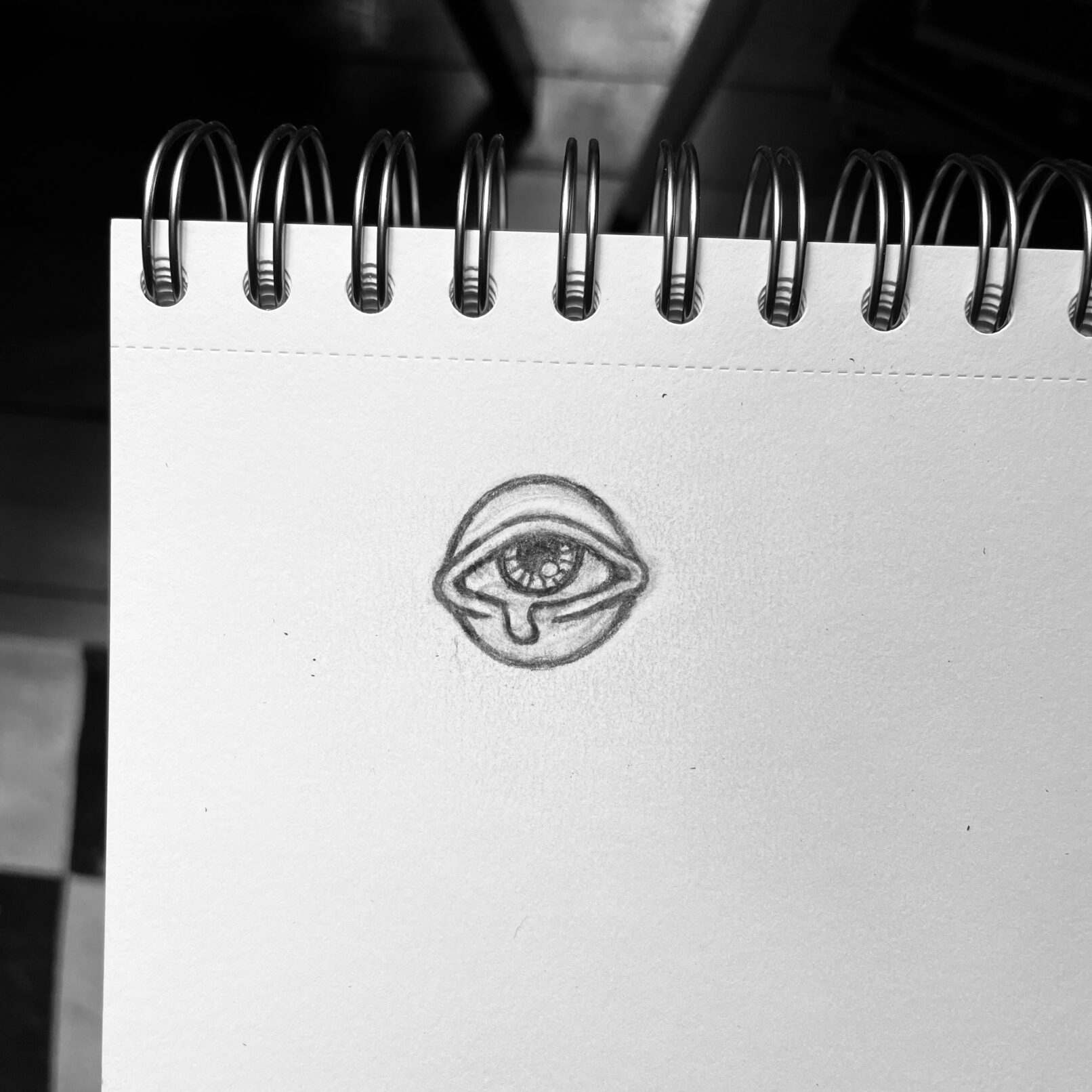 esquisse du logo Faite sans brailler