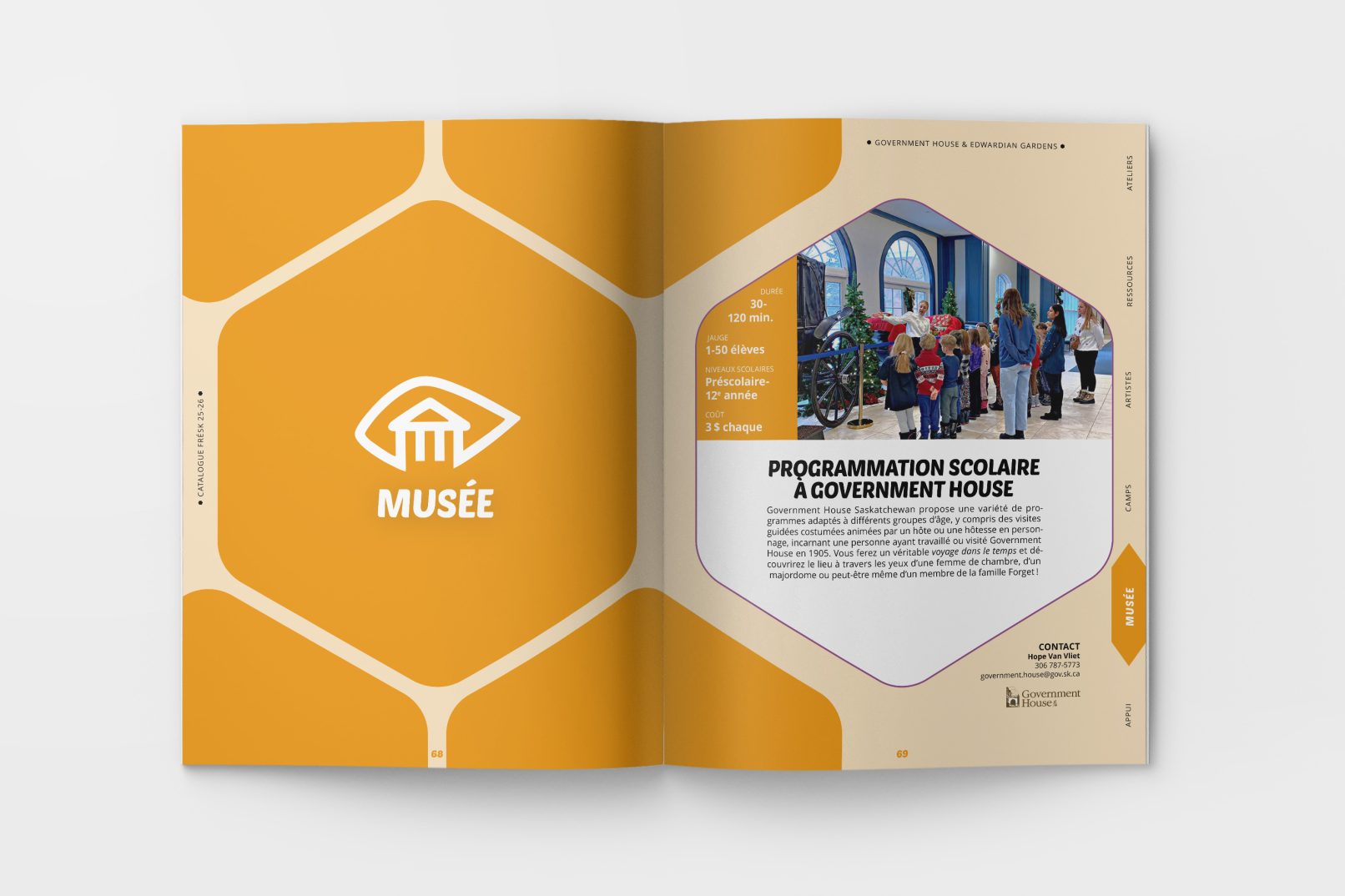 Design du catalogue 25-26 du FRÉSK par Sophie Ouch